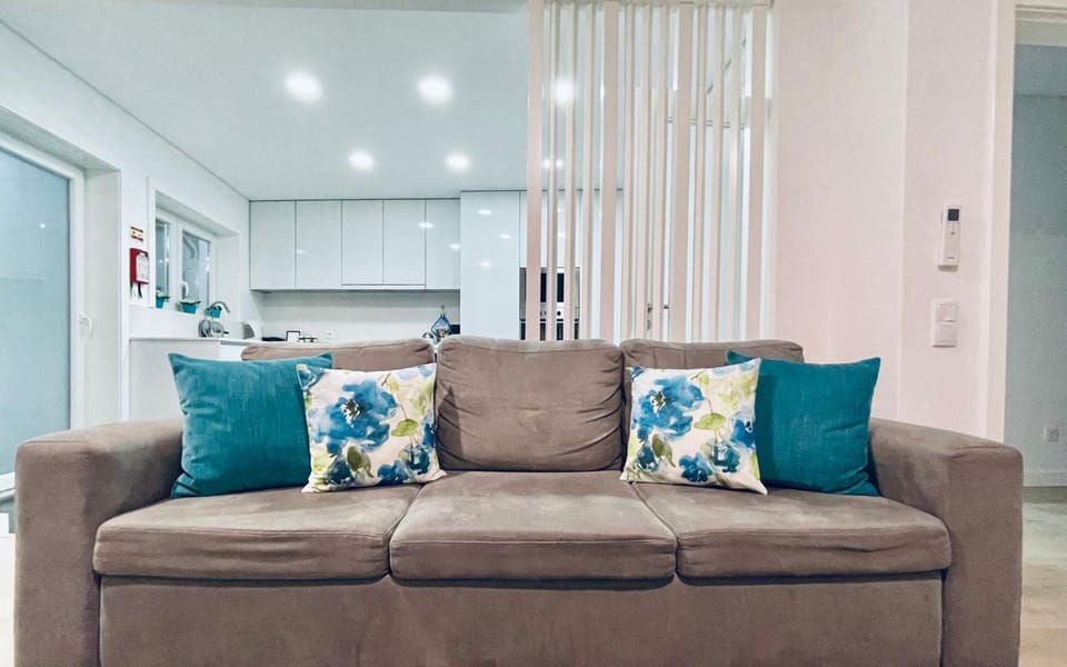 TV and multimedia, Living room, locker, kitchen, air conditioner
