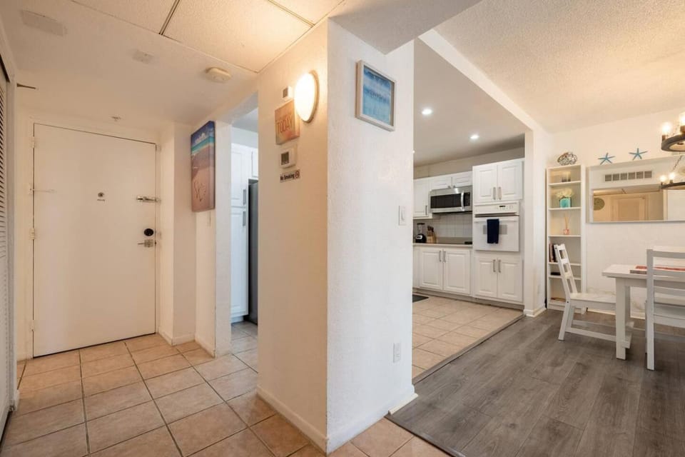 Ocean Reserve Condominium Apartment in Sunny Isles Beach