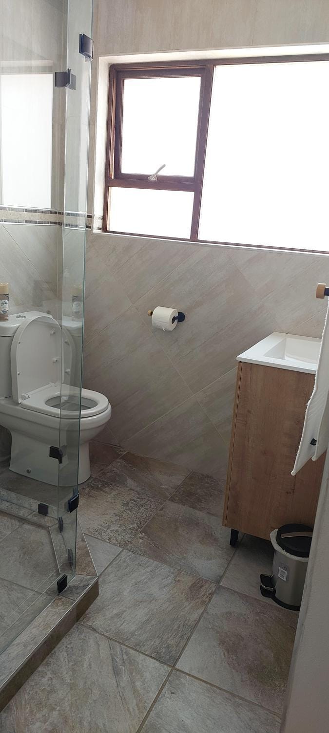 Twins Guest House Astoni Bed and Breakfast in Gauteng