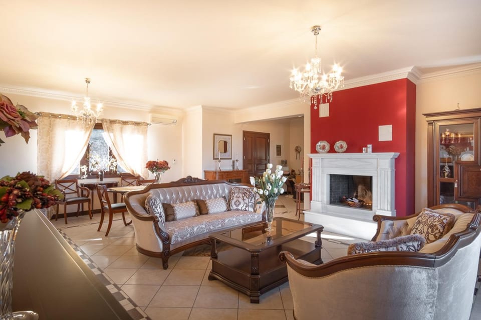Living room, Photo of the whole room, Seating area