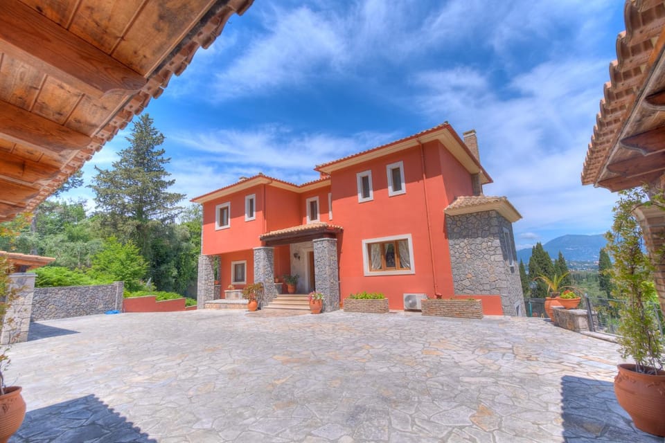 Property building, Patio, Facade/entrance