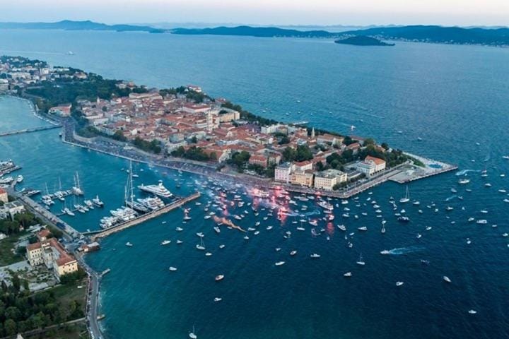 Greetings to the Sun Apartment in Zadar