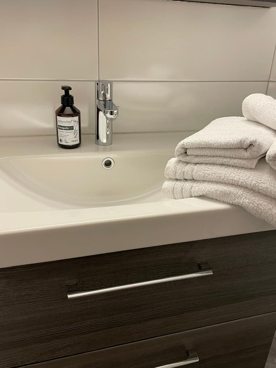 Bathroom, towels