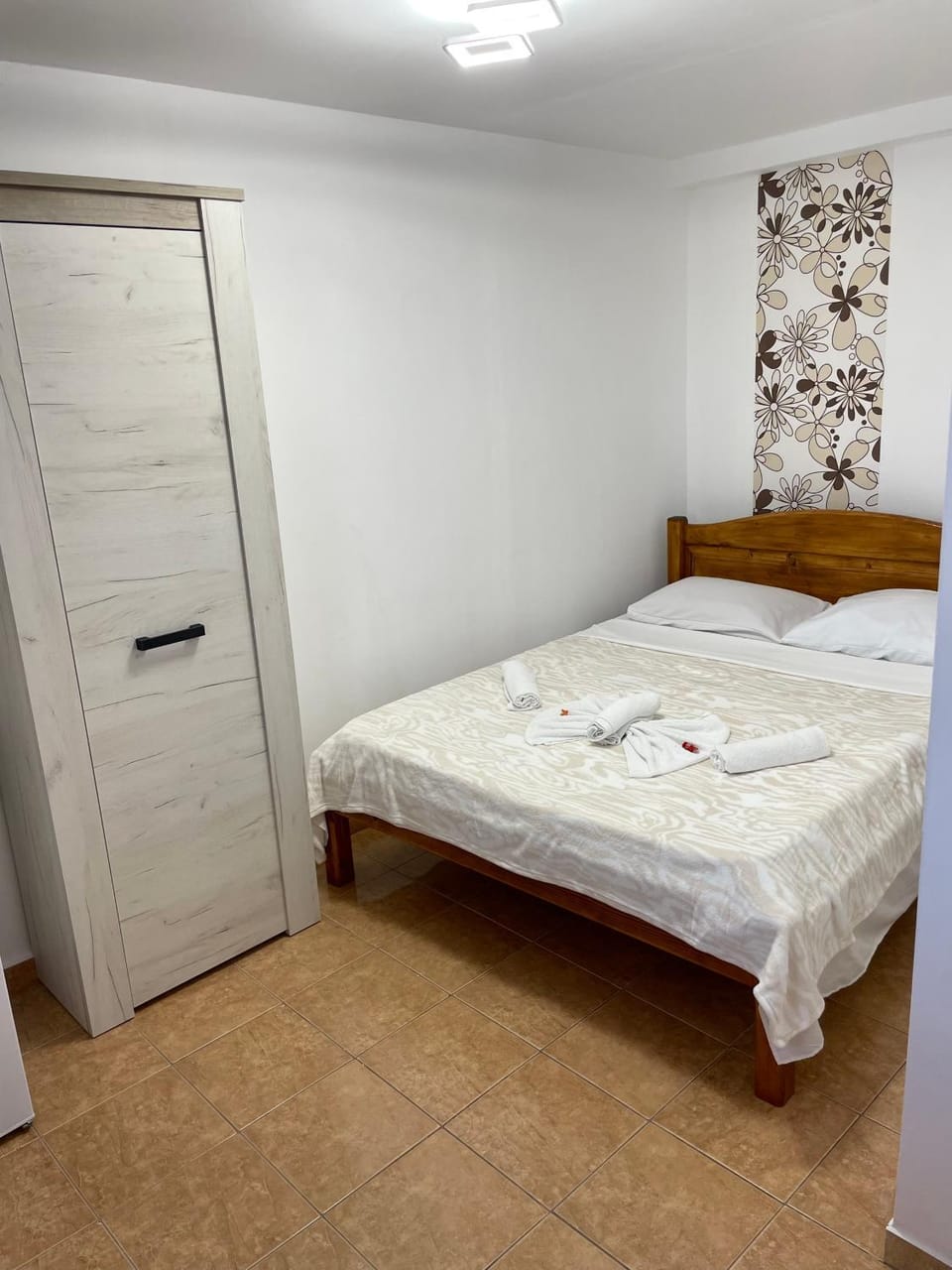 Gemini House ULTRACENTRAL 3 margarete Bed and Breakfast in Constanța County