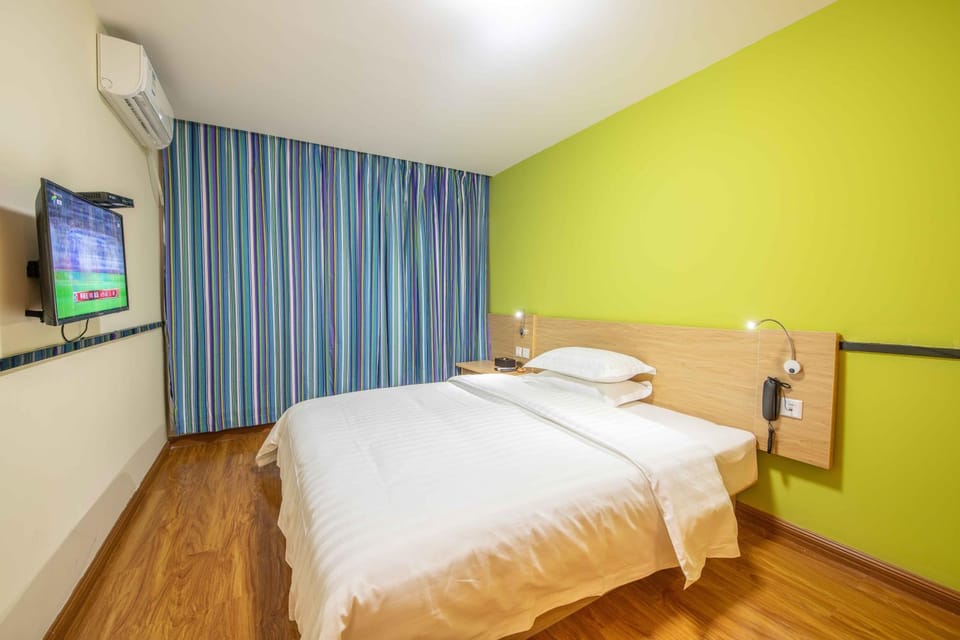Orange Fashion Apartment Hotel Guangzhou Xiajiao Subway Station Branch Apartment hotel in Guangzhou