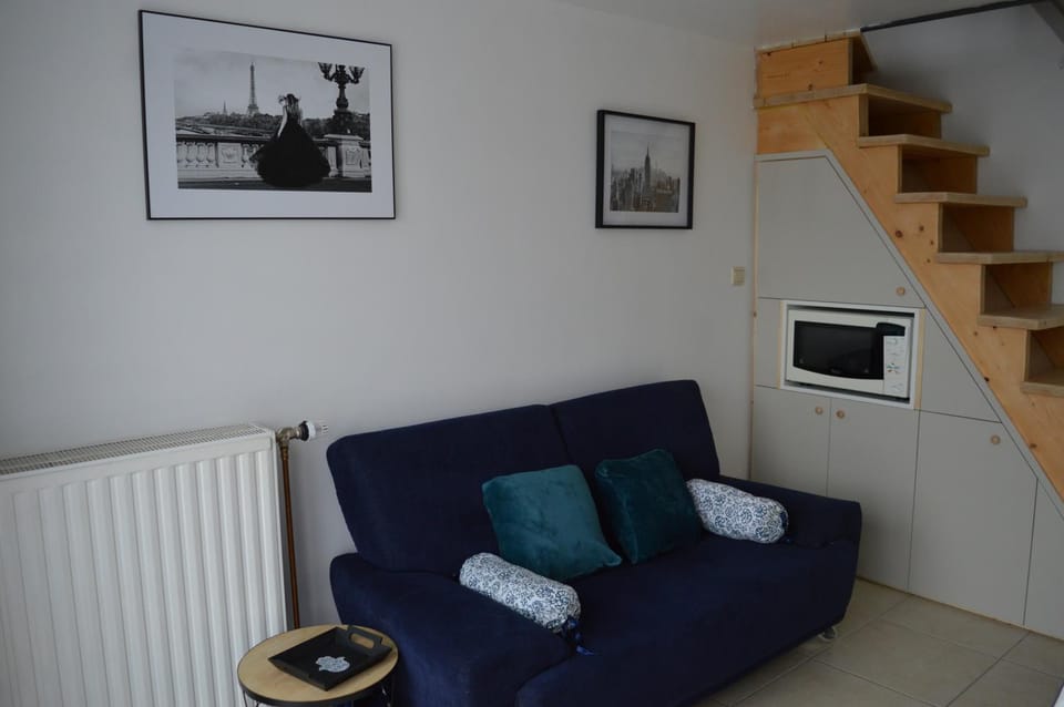 La Lunadeléo House in Wallonia, Belgium