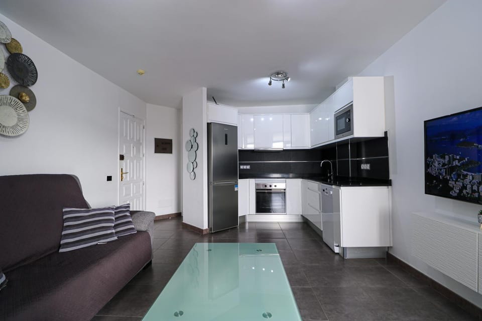 Best House Beachview Haven 1-BR Apartment in Comarca Sur