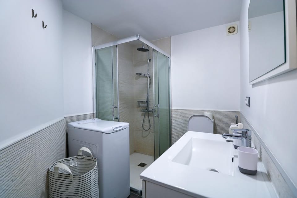 Best House Beachview Haven 1-BR Apartment in Comarca Sur