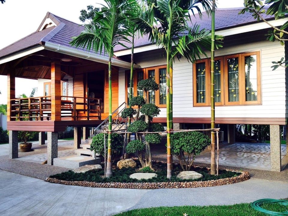 Magmai Riverside House in Thailand