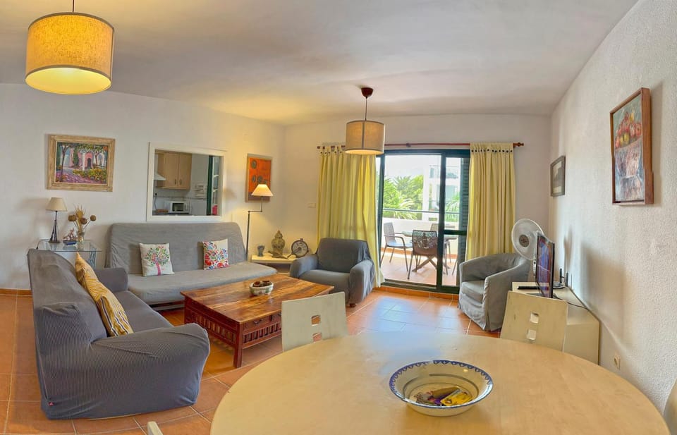Balcony/Terrace, Living room