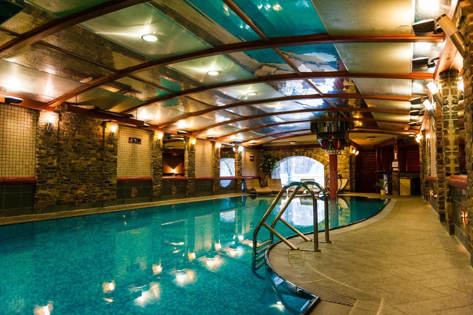 Pool view, Swimming pool