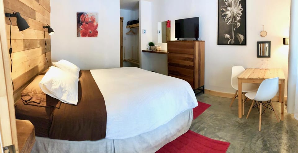 Shower, Toilet, Garden, Bathroom, TV and multimedia, Coffee/tea facilities, Bedroom, Drinks, Bath