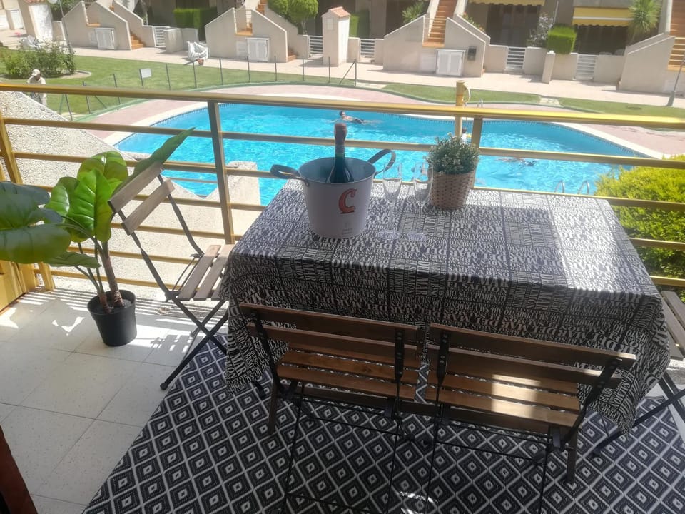 Balcony/Terrace, Pool view