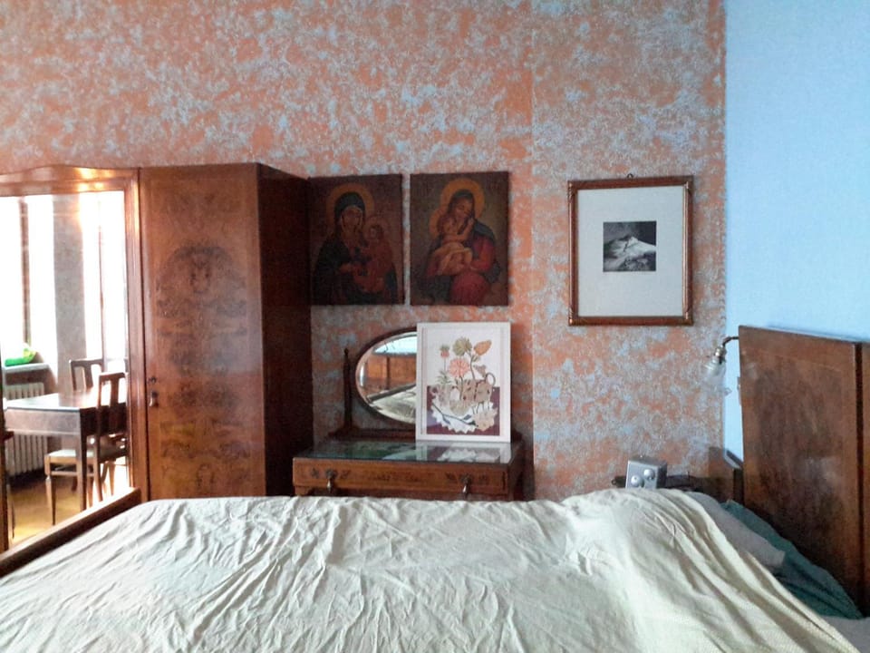 big room in Milano center Vacation rental in Milan
