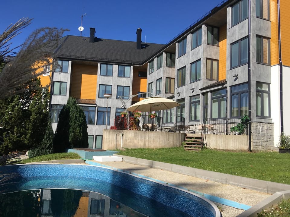Property building, Swimming pool