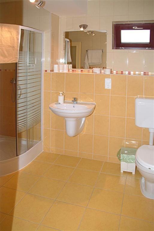 Decsi Vendégház Bed and Breakfast in Slovakia