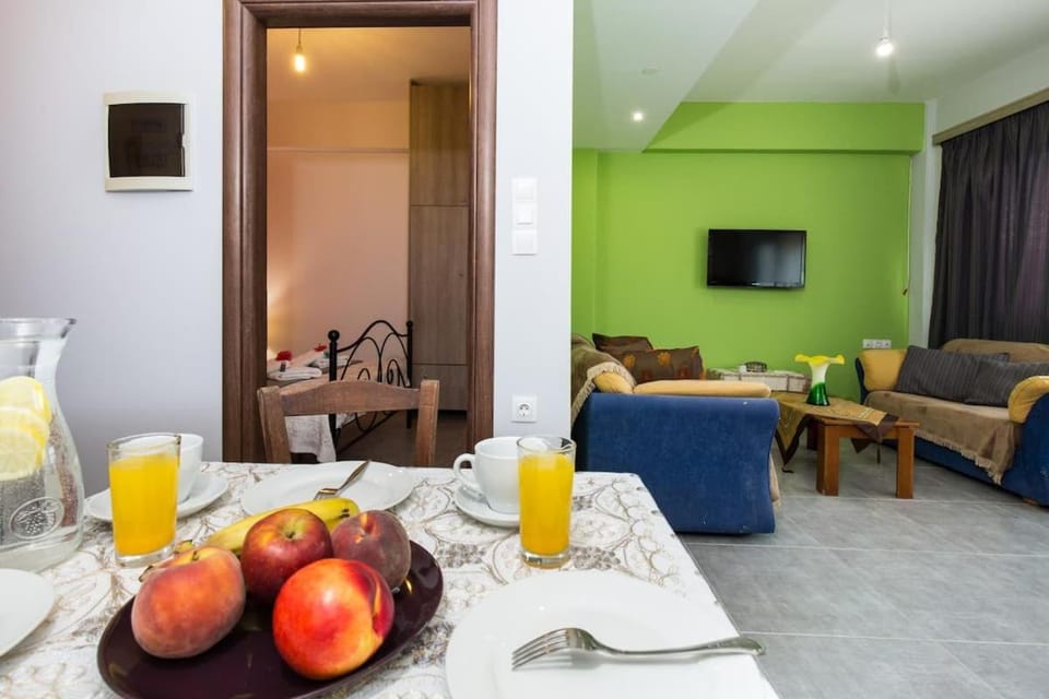 Nikis Apartments Kisamos Apartment in Crete