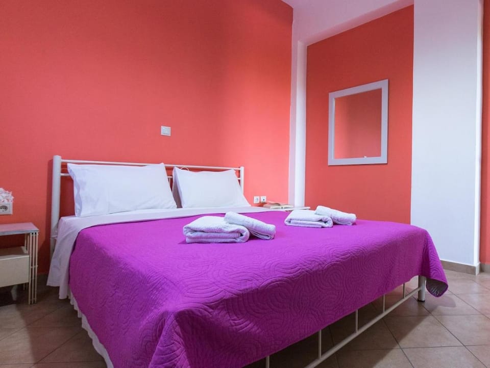 Nikis Apartments Kisamos Apartment in Crete