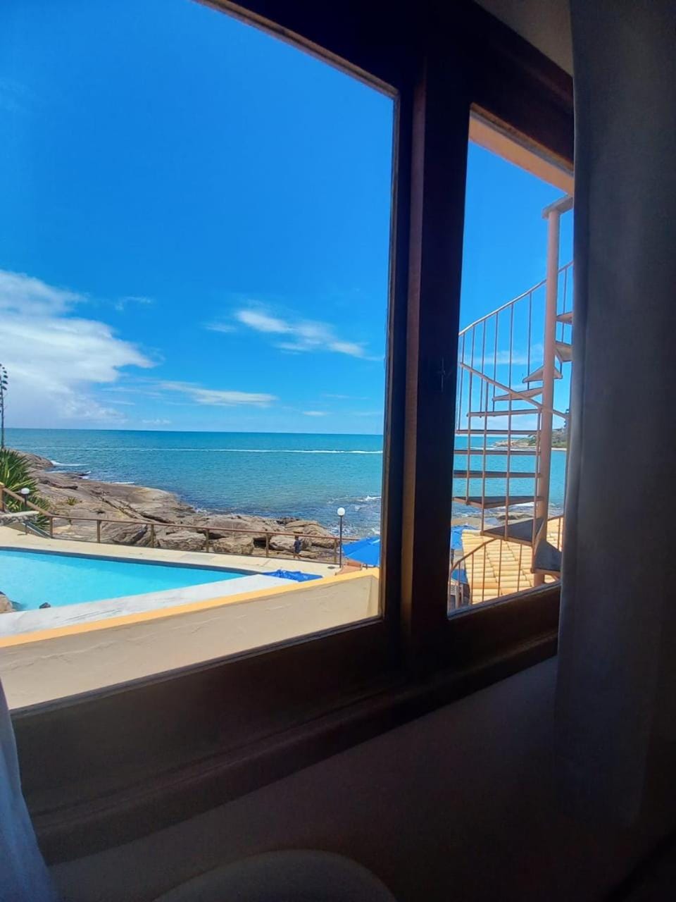 Pool view, Sea view