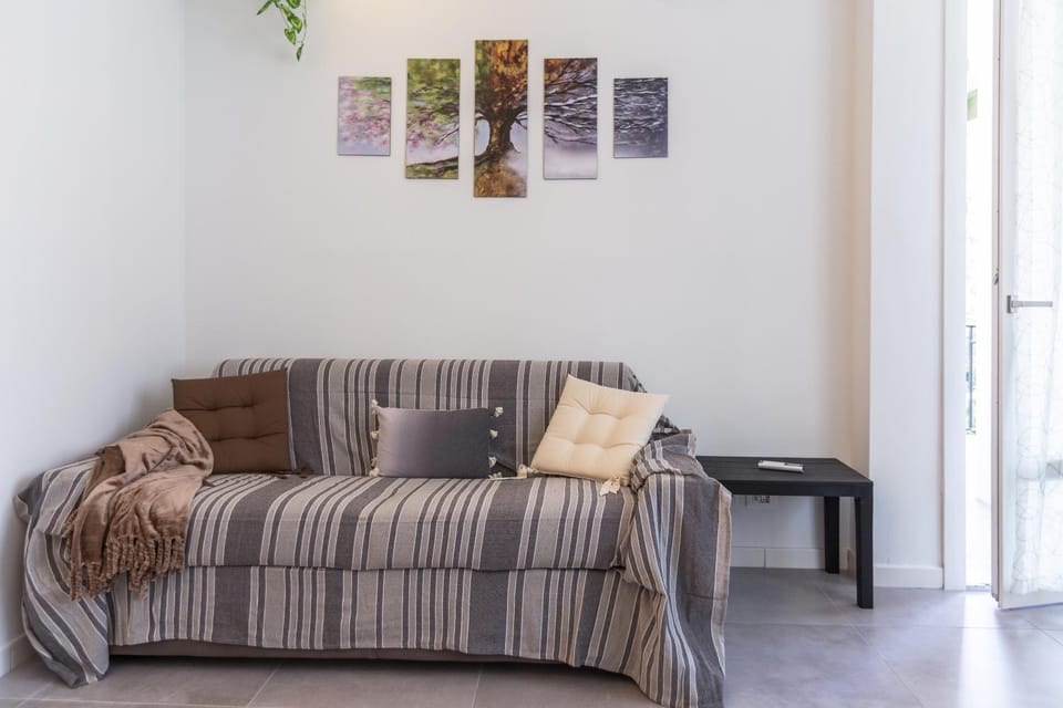 GuestHost - Milano Business Balcony Flat Apartment in Milan