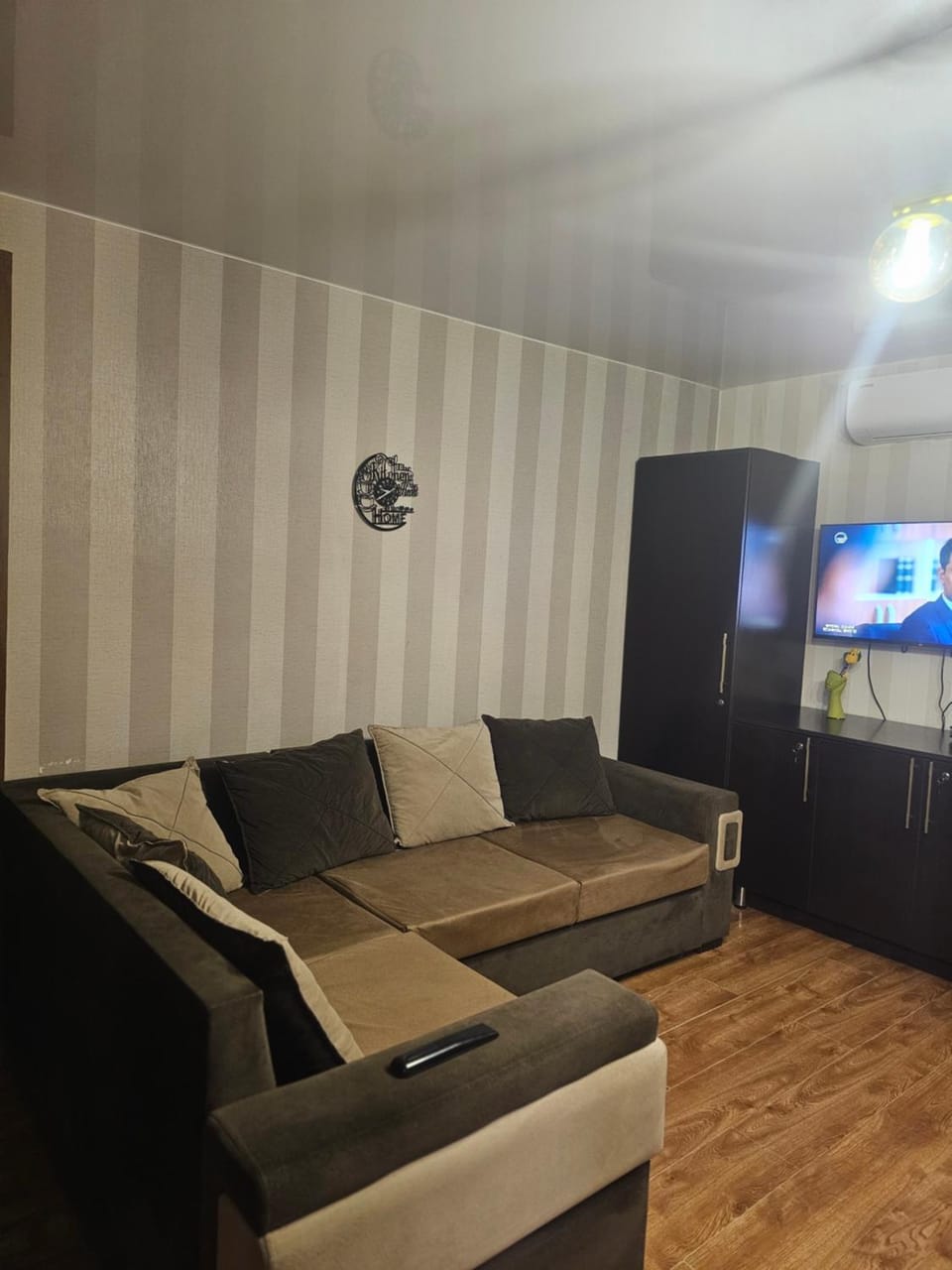 TV and multimedia, Seating area
