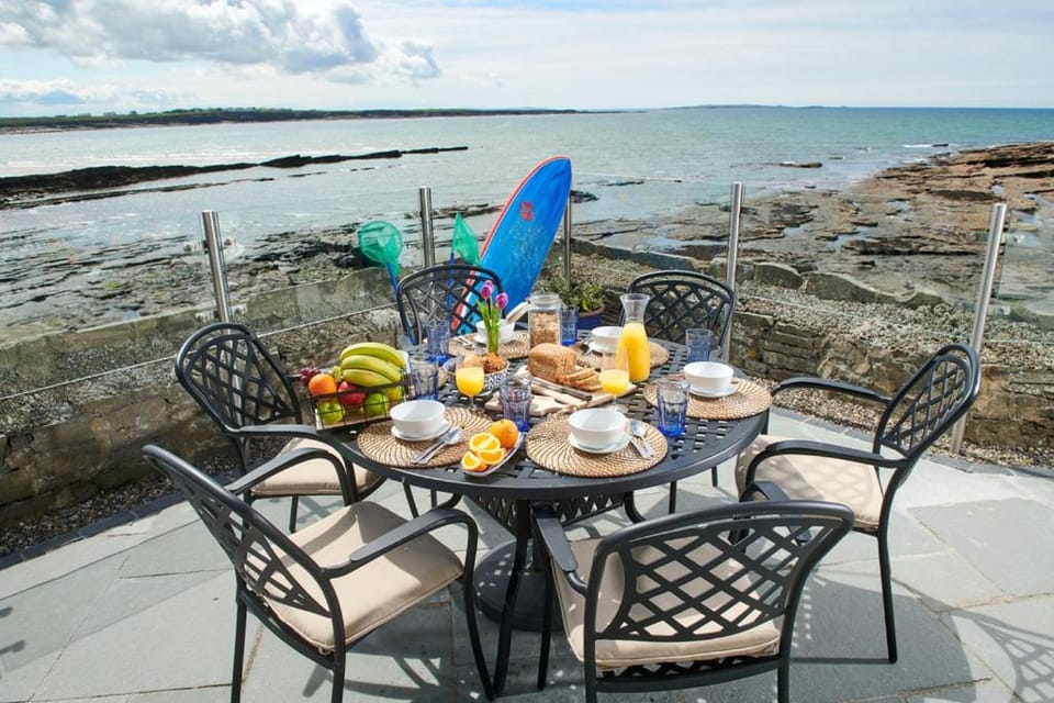 Armada Cottages House in County Clare