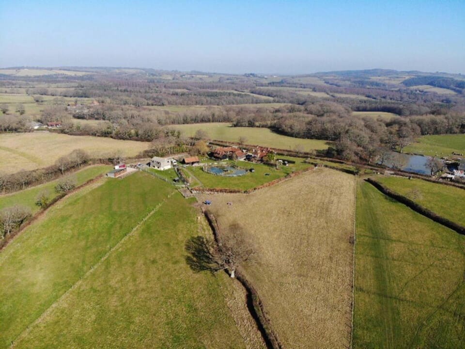 Thornden Farm House in Rother District