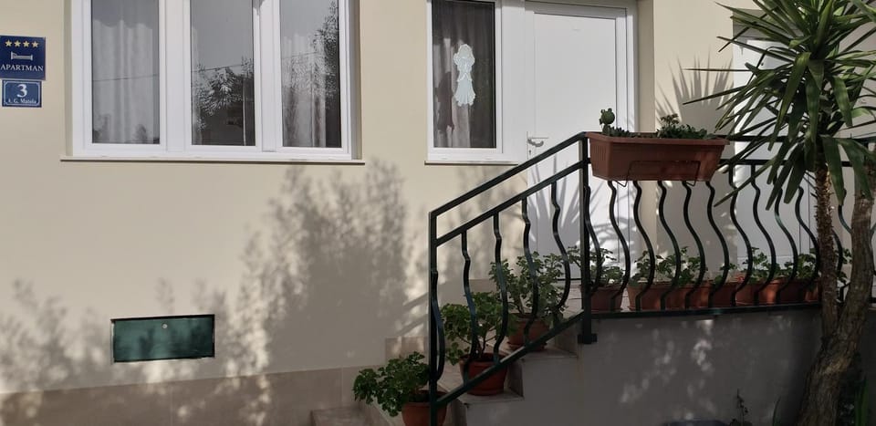 Apartment Sara Apartment in Trogir