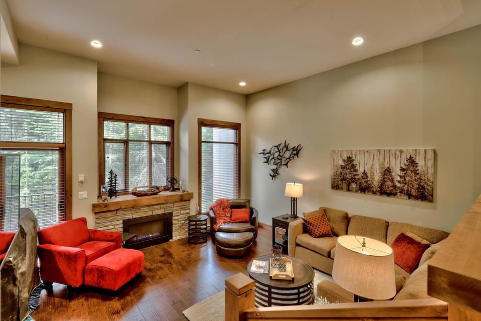 Living room, Seating area