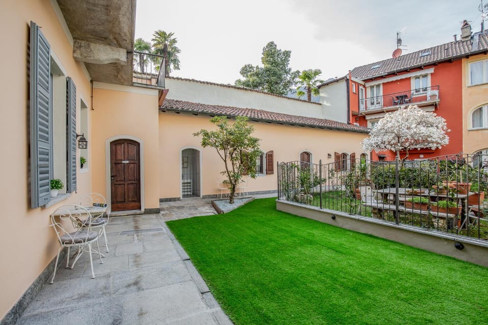 B&B Magnolia Bed and Breakfast in Cannobio