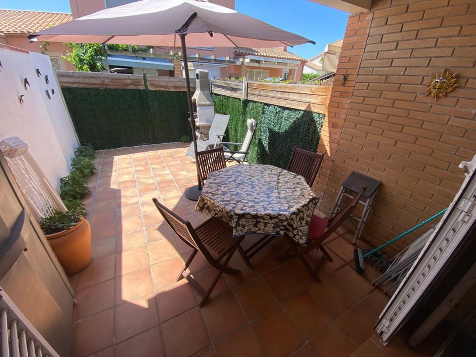 Patio, Day, Balcony/Terrace