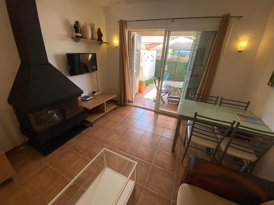 TV and multimedia, Dining area