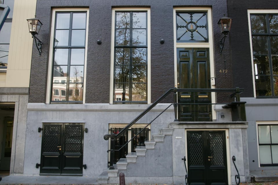 Property building, Facade/entrance