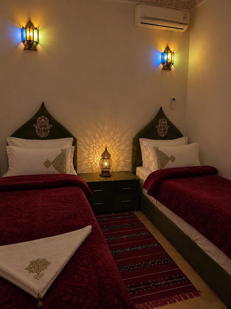Bed, Photo of the whole room