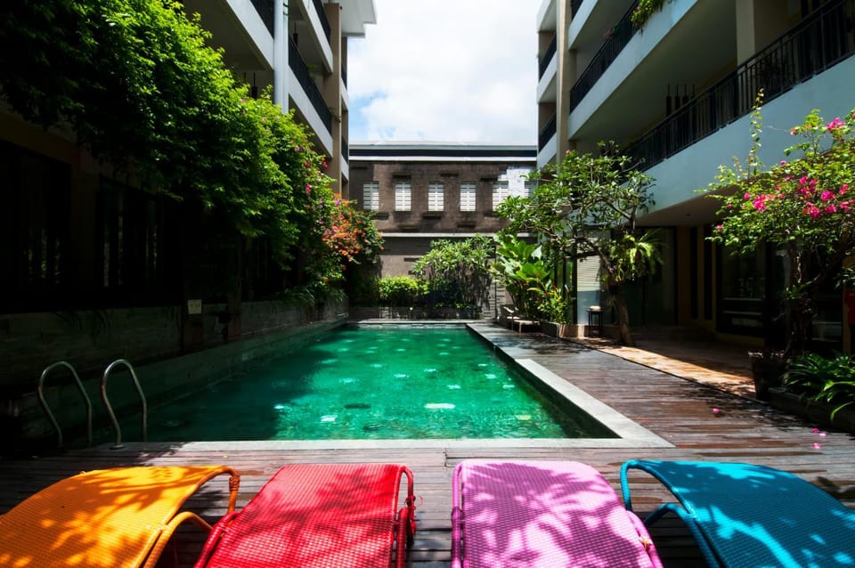 Swimming pool, Swimming pool