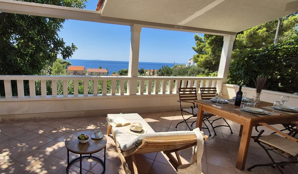 Patio, Day, Natural landscape, View (from property/room), Balcony/Terrace, Dining area, Sea view