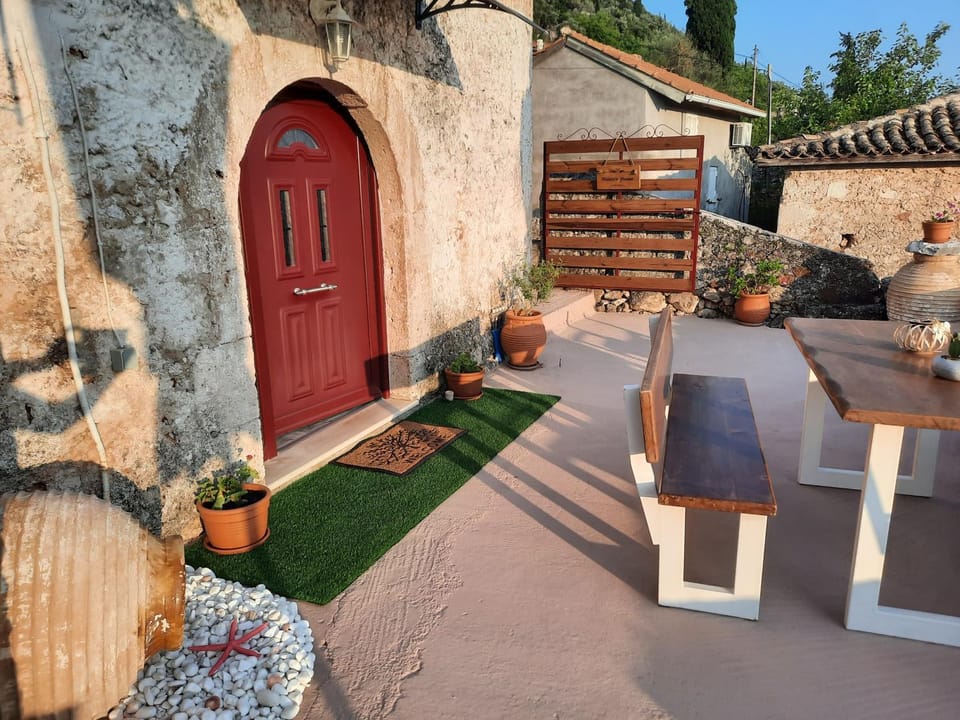 Balcony/Terrace, Inner courtyard view