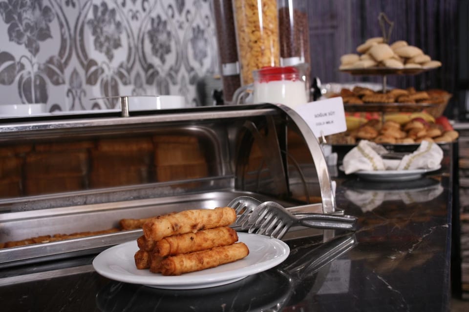 Restaurant/places to eat, Food and drinks, Food, Breakfast, Buffet breakfast