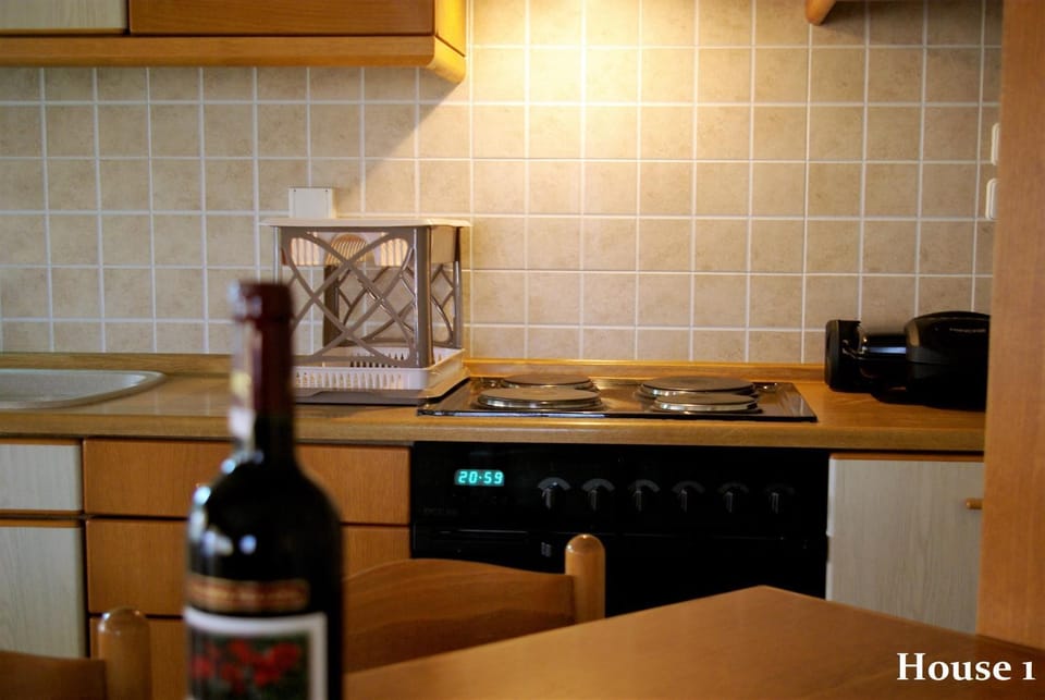 Kitchen or kitchenette, Alcoholic drinks