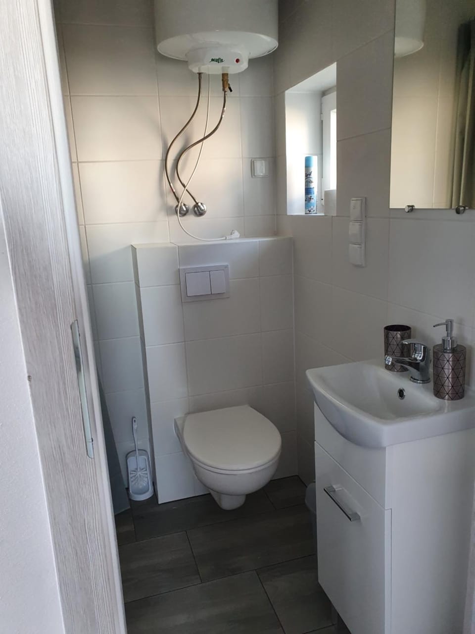 Toilet, Bathroom