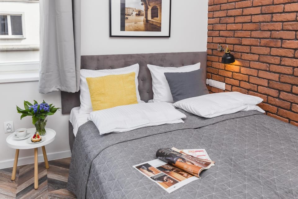 Bed, Decorative detail, Seating area, Bedroom, furniture