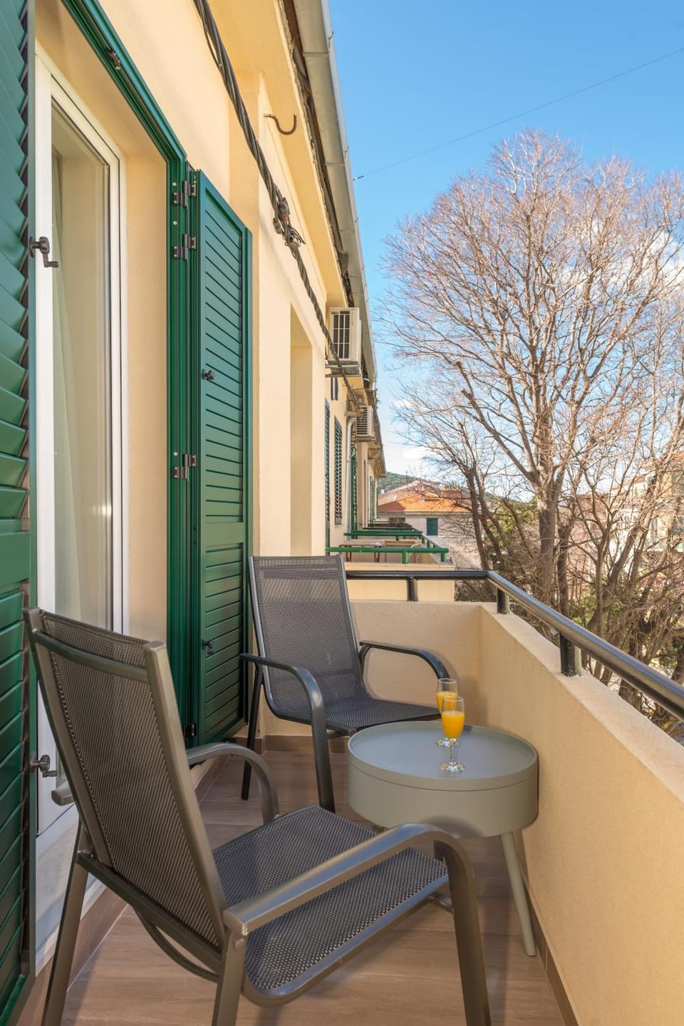 CAPITAL Apartments and Rooms Bed and Breakfast in Split