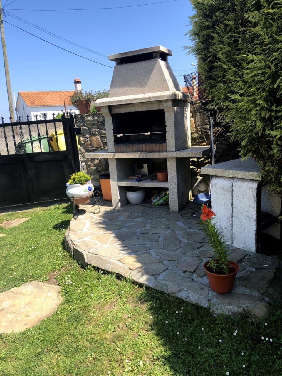 Property building, BBQ facilities