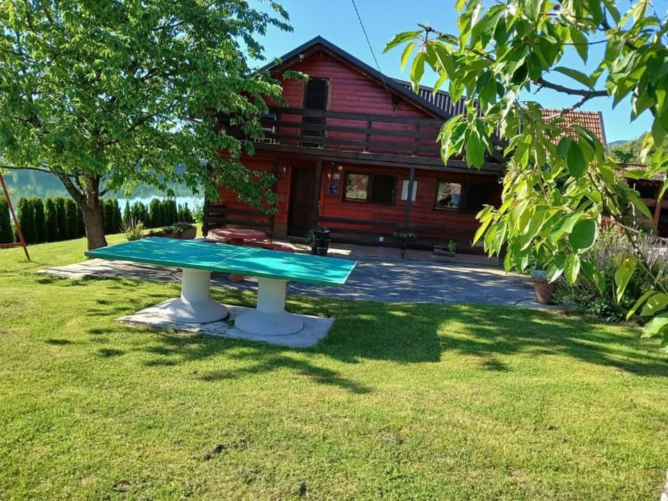 Kuća za odmor Jezero Nature lodge in Primorje-Gorski Kotar County