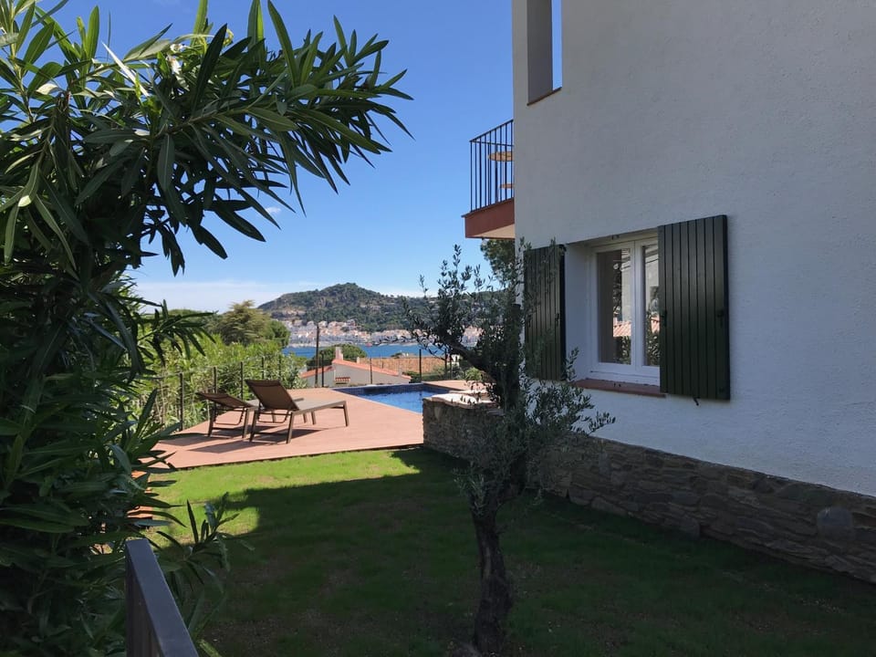 Garden, Garden, Pool view
