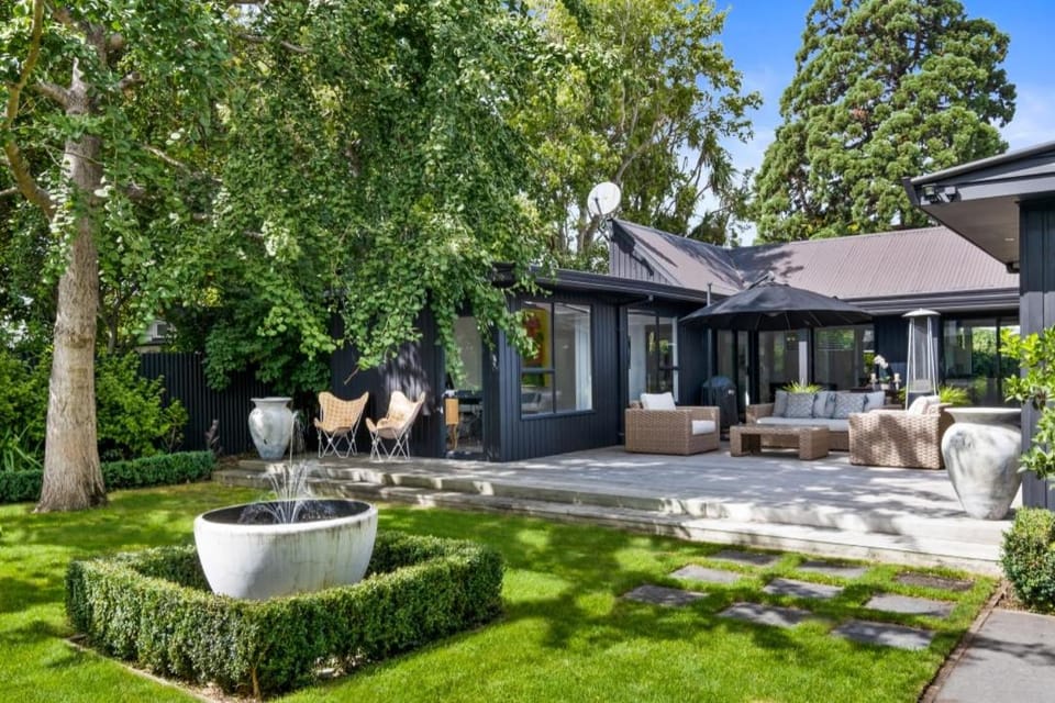 Patio, Patio, Garden view