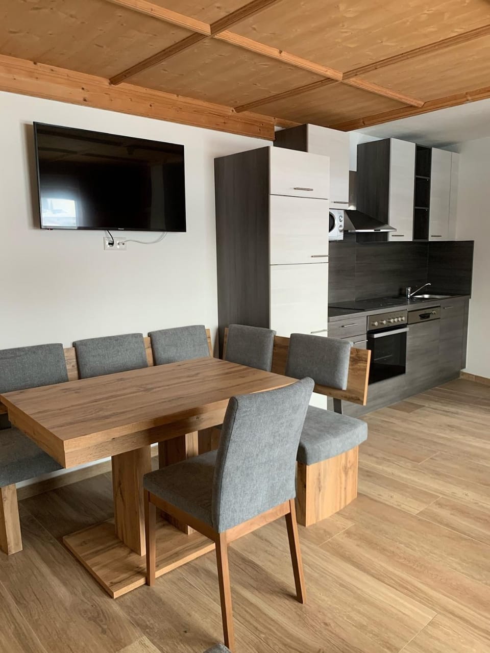 Kitchen or kitchenette, Living room, Dining area