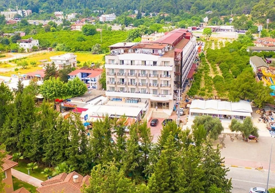 Property building, Bird's eye view, Location