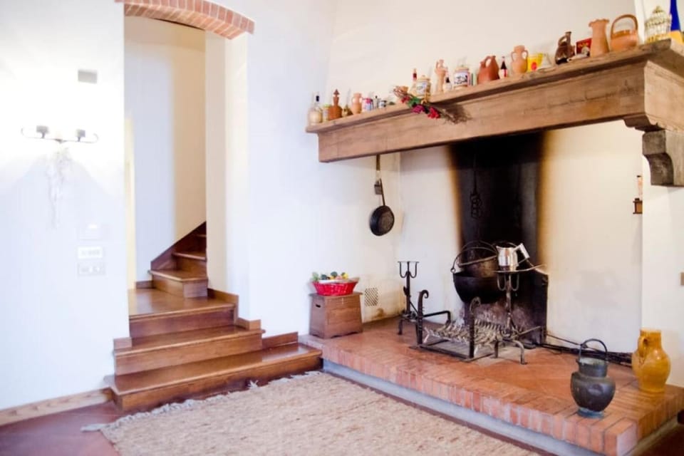 Communal lounge/ TV room, Facade/entrance