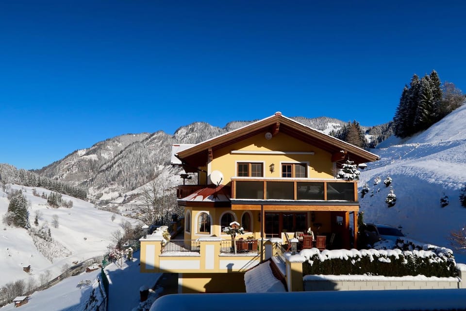 Property building, Day, Winter